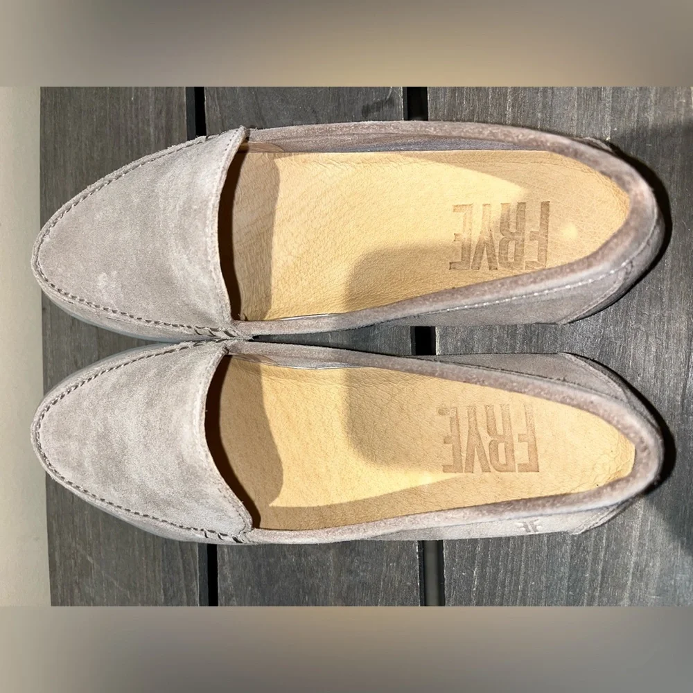 FRYE AND CO. Women's Suede Melanie Skimmer slip-on in Taupe Sz 7.5 - Picture 4 of 7